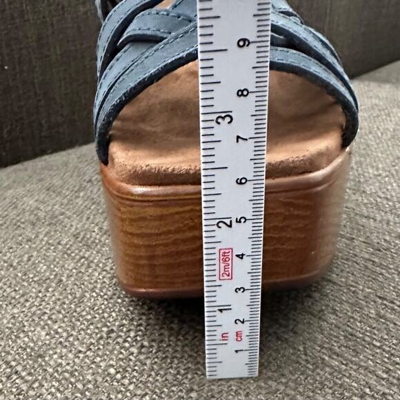 House of Harlow 1960 Georgia Denim Blue Leather Strappy Platform Sandals 6.5M - Picture 10 of 11